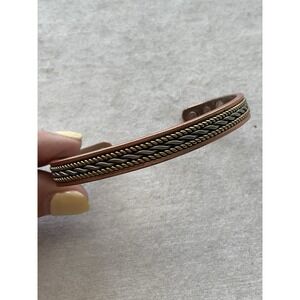Earth Therapy copper magnetic cuff bracelet Multi Tone Estate Jewelry